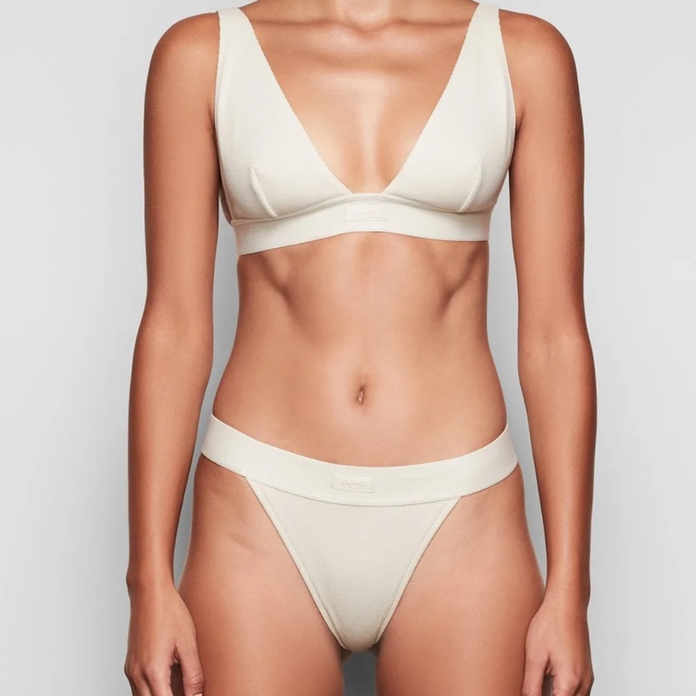 SKIMS | Cotton Rib Plunge Bralette and Thong Set XS Bone | Like New